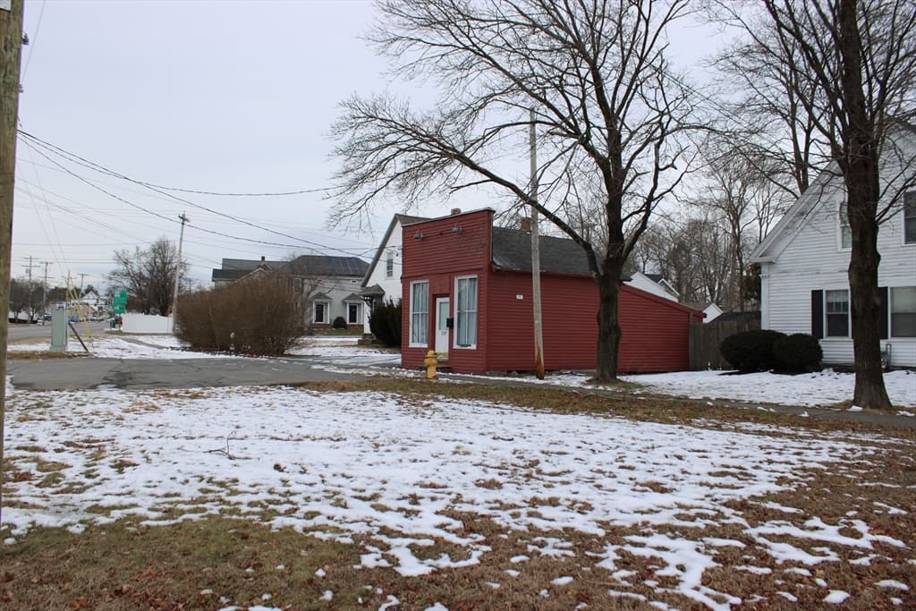 1353 Washington Street photo 5