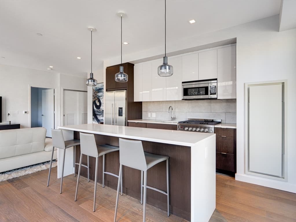 375 Canal Street #614