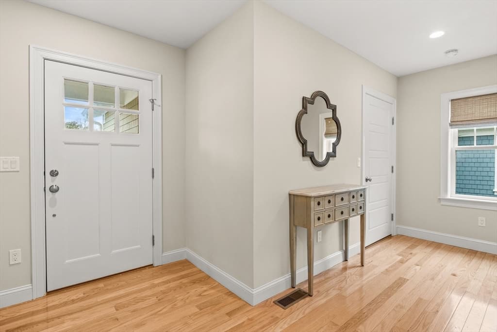 11 Azalea Ln photo 3