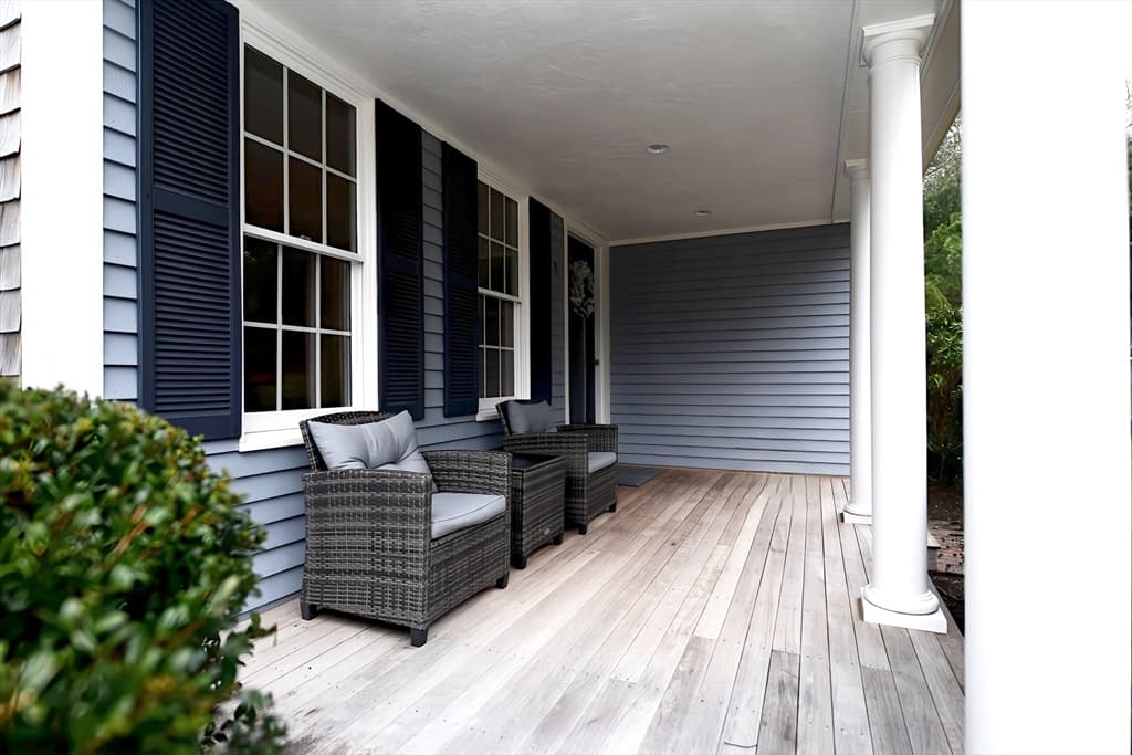 8 Tiffany Rd photo 4