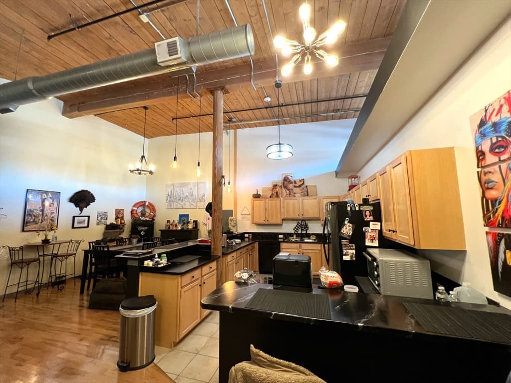 1117 Douglas #303 photo 3