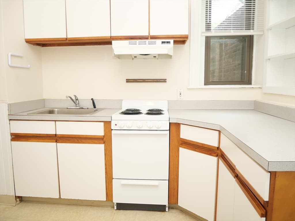 1378 Beacon #2