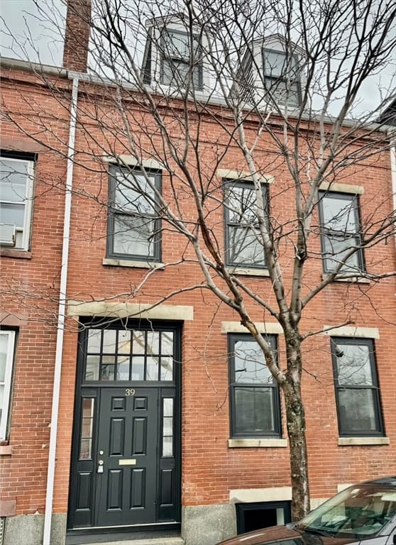 39 Essex St photo 2