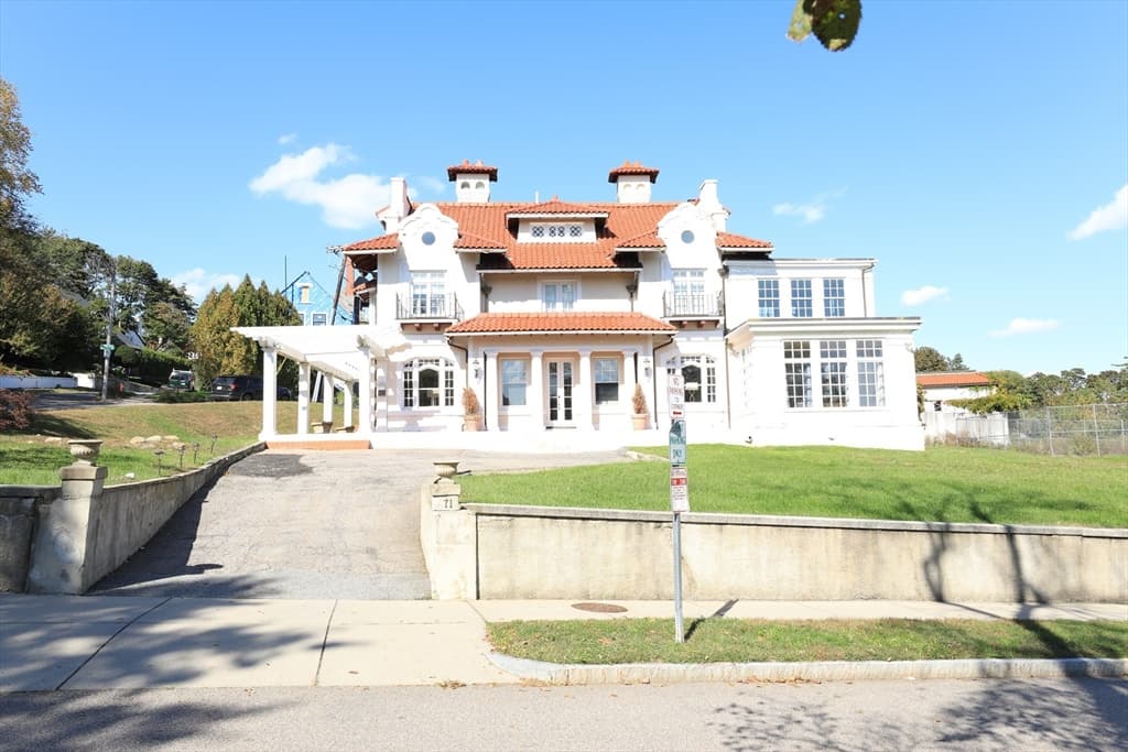 71 Commonwealth Ave
