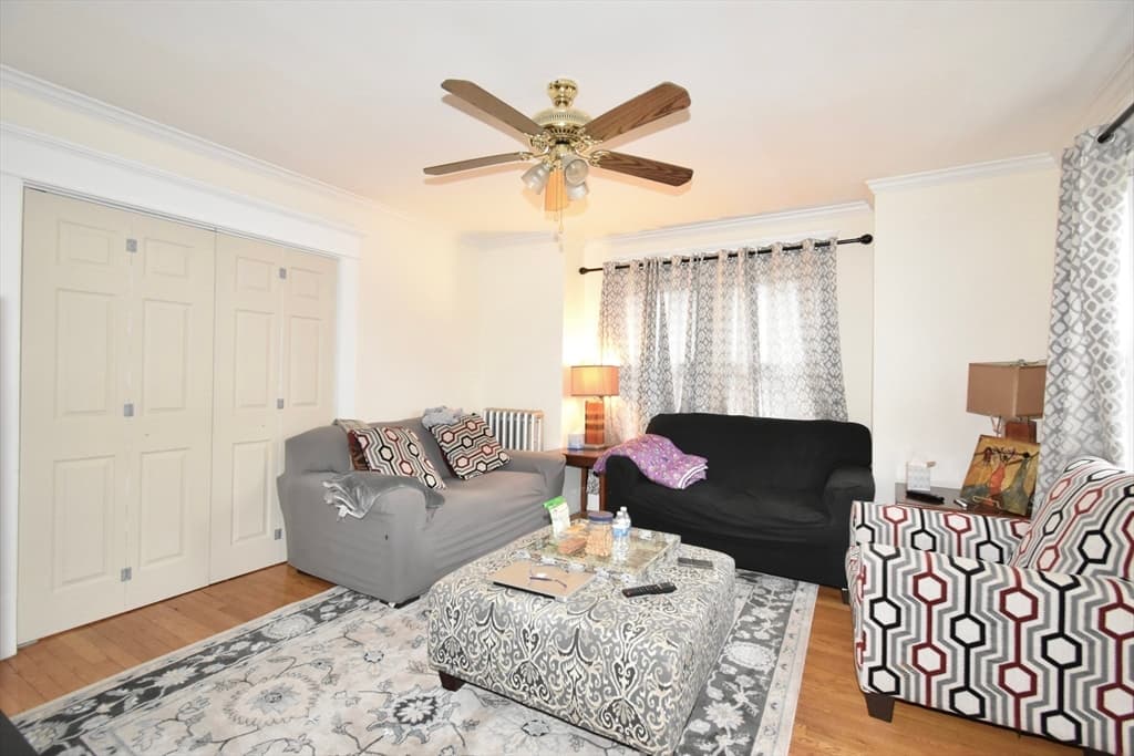37 Cherrelyn St photo 5