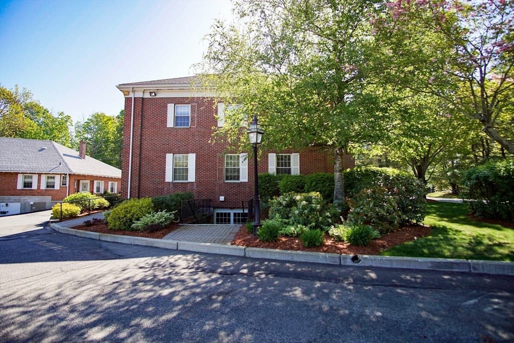 238 Bedford Street ##5 photo 2