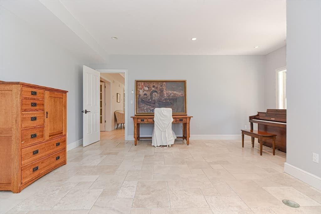 63 Pineswamp Road photo 4