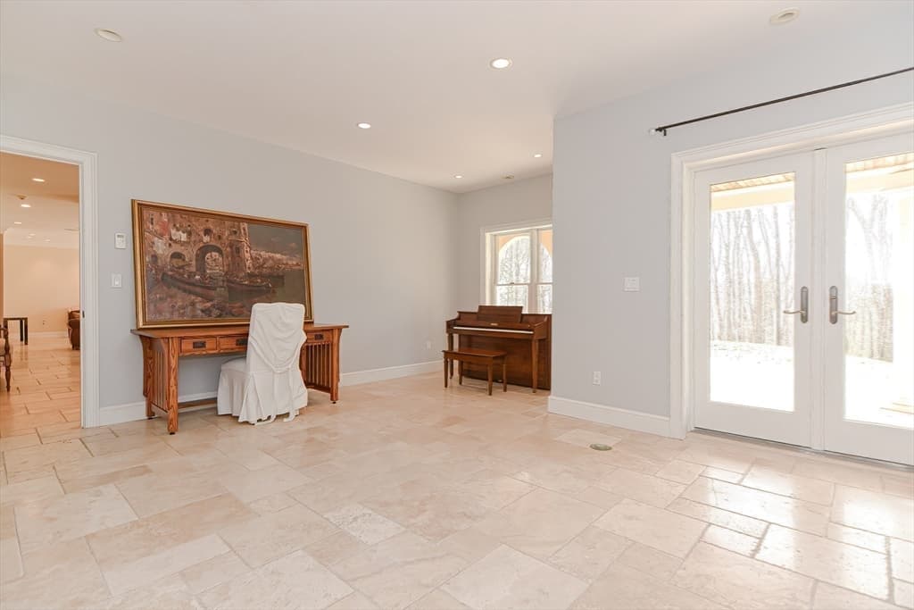 63 Pineswamp Road photo 5