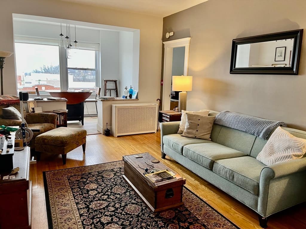 246 S Huntington Ave #15 photo 2