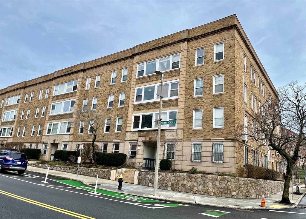 246 S Huntington Ave #15