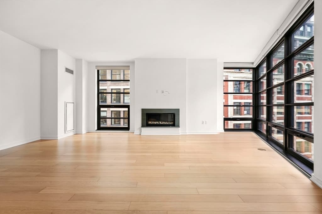580 Washington St #702 photo 3