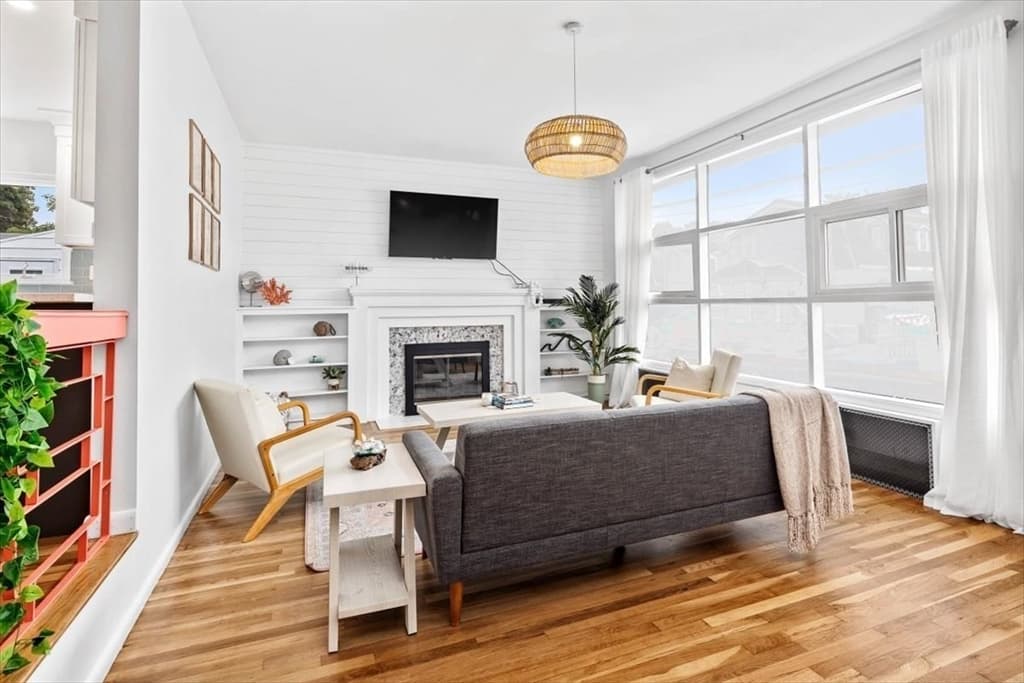 80 Cental Ave- Summer Rental(Aug) photo 3
