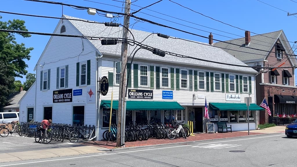26 Main St