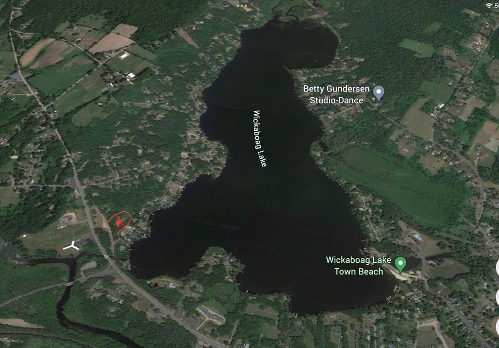 14 Lakeshore Dr photo 3