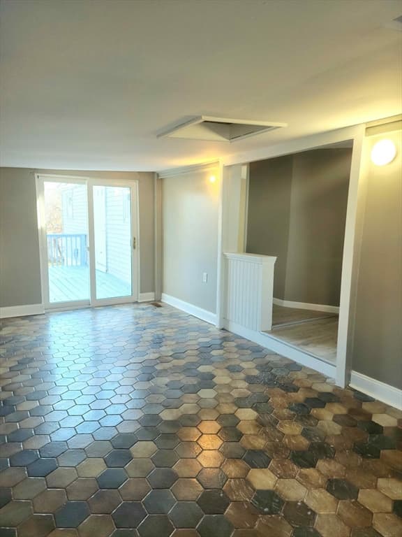 229 Miller St #G-11 photo 2