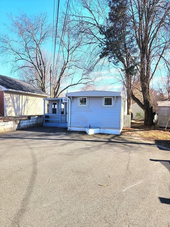 229 Miller St #G-11 photo 3