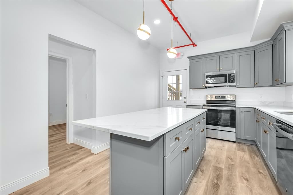 18 South St #2 photo 3