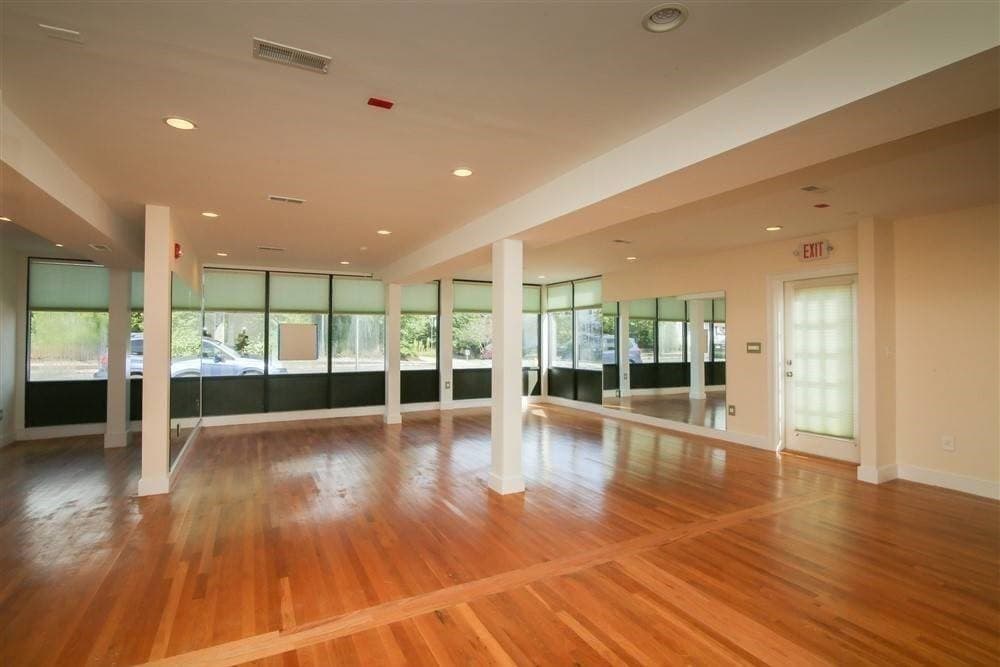 25 Lexington Ave #B photo 2