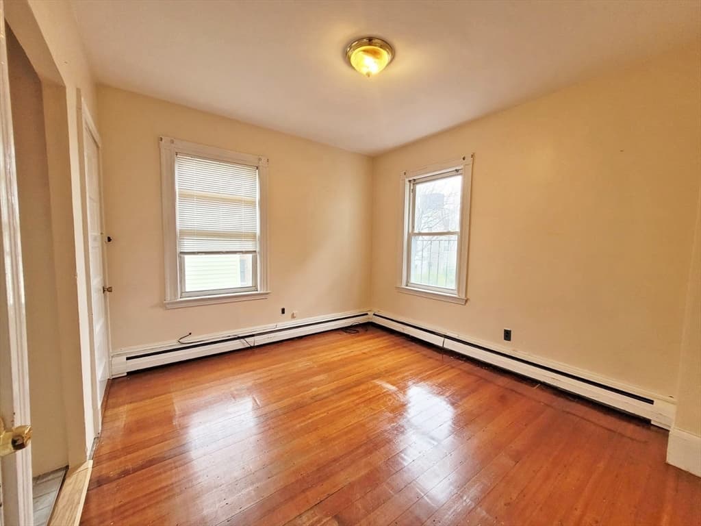 168 Elm St #2 photo 4