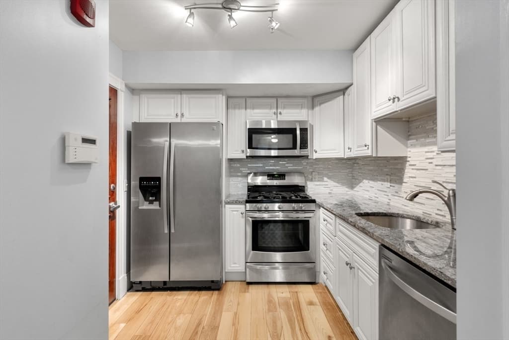 45 West Broadway #107 photo 3