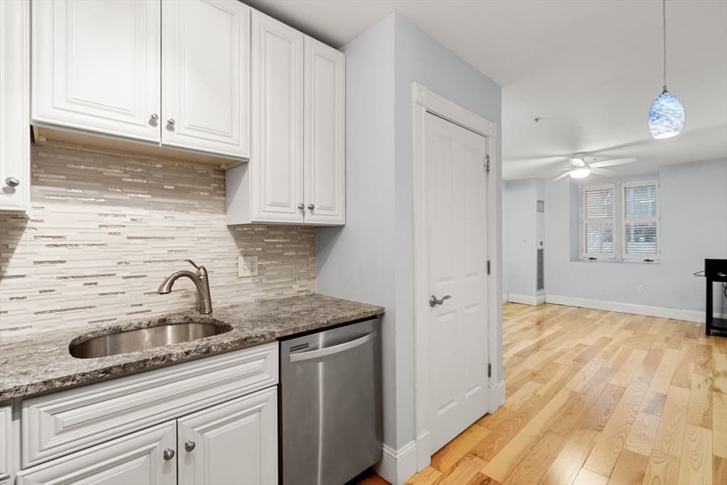 45 West Broadway #107 photo 4