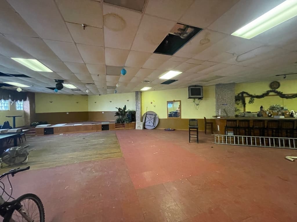 986 Blue Hill Ave photo 3