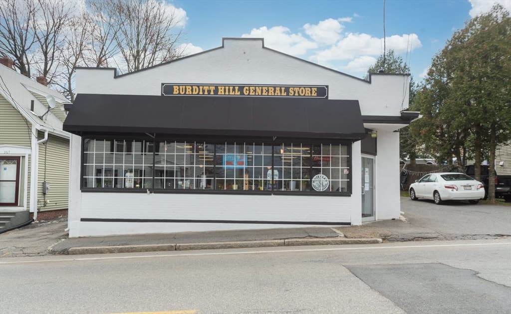 363 Main St
