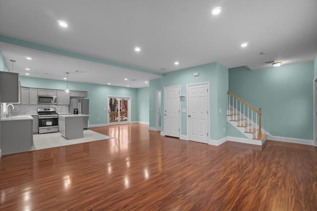 170 Purchase St #A photo 5