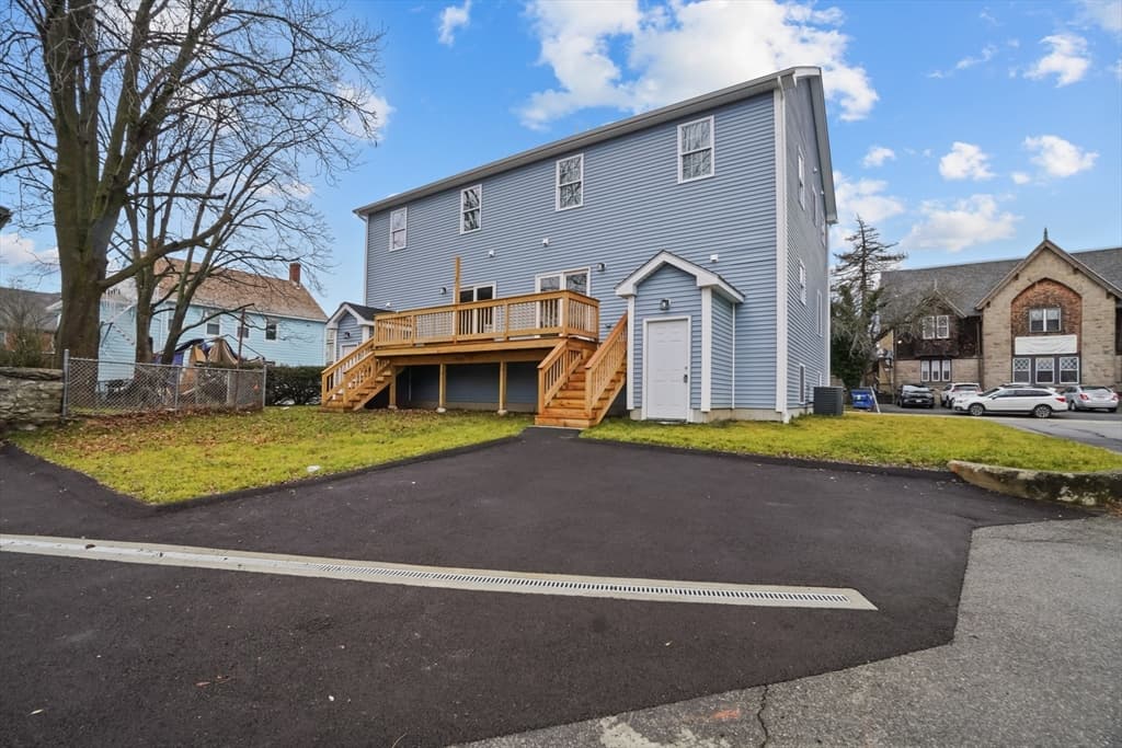 170 Purchase St #B photo 3