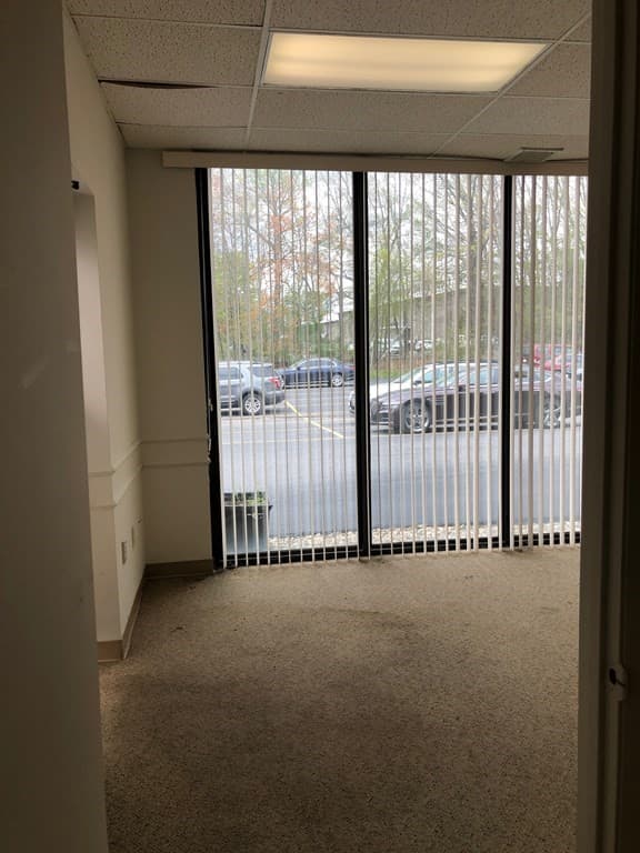 75 Union Ave photo 3