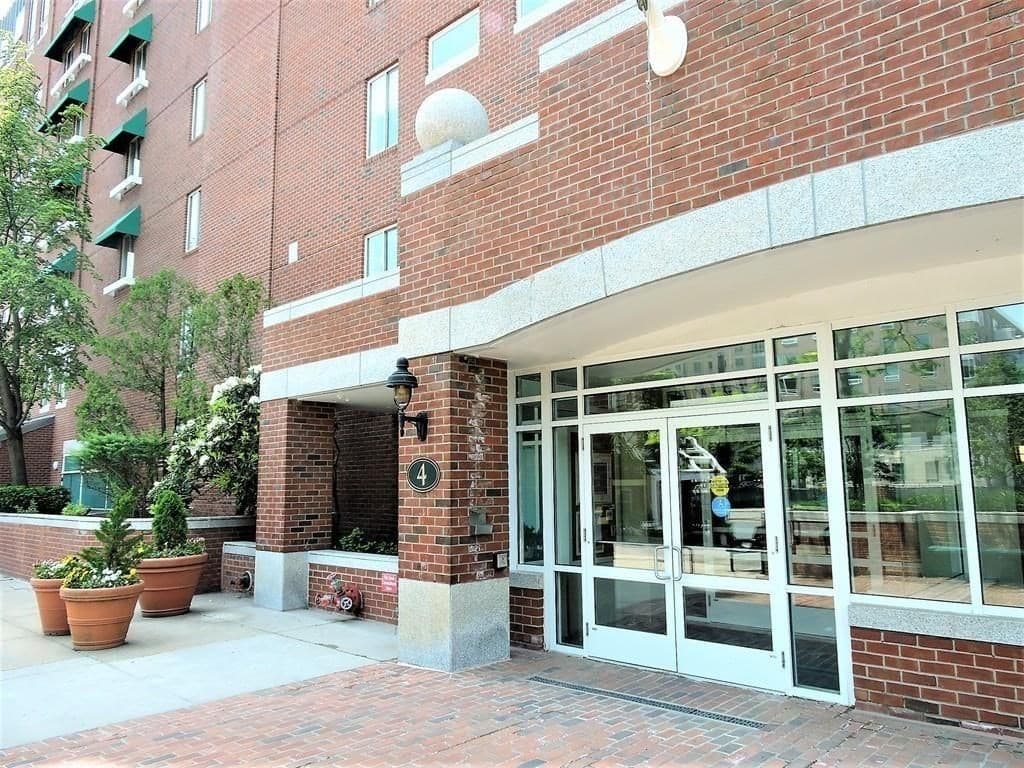 4 Canal Park #C1 photo 2