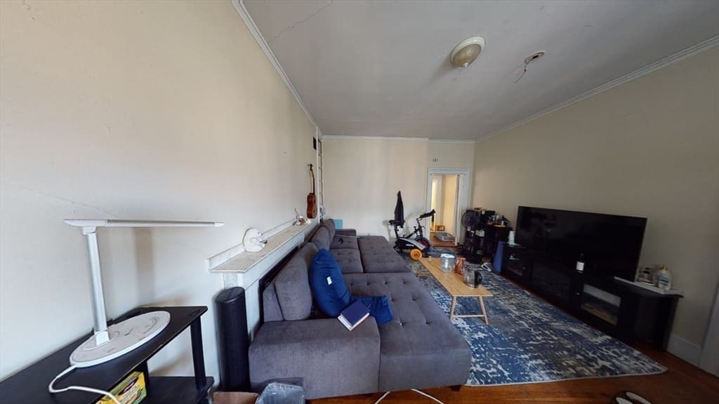 205 Beacon #9 photo 2