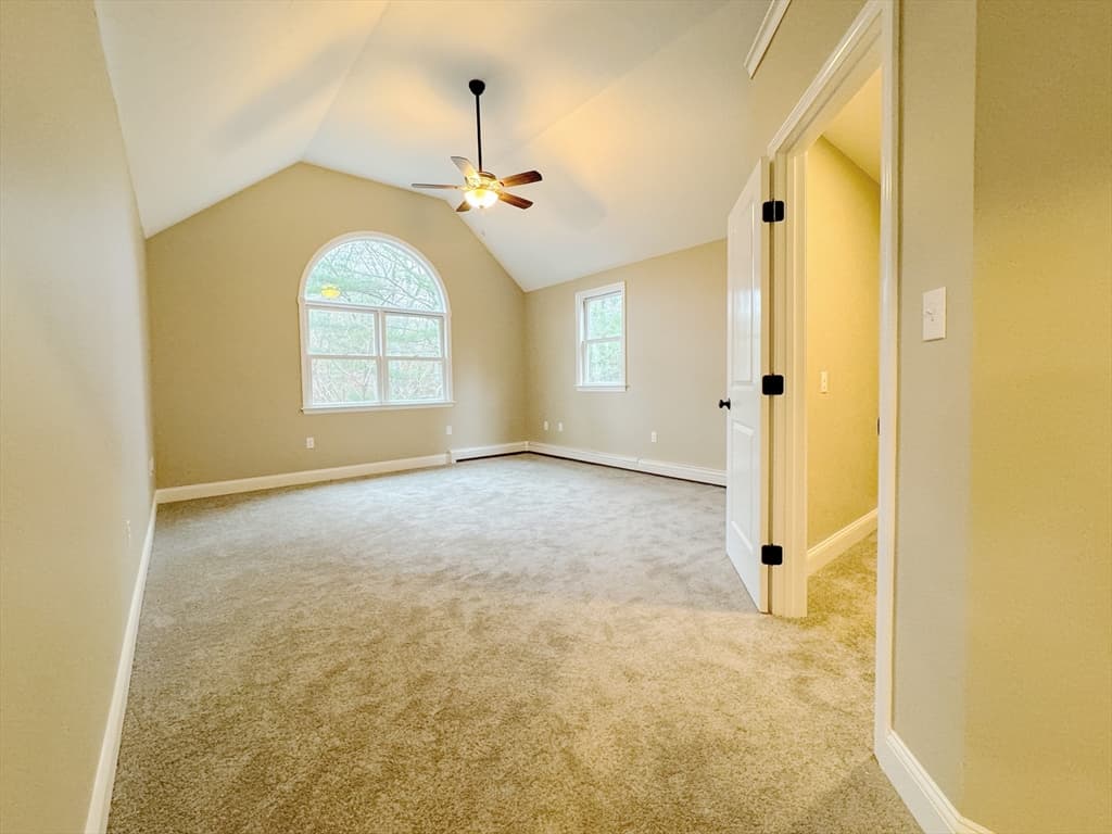 11 Parkway Ln photo 4