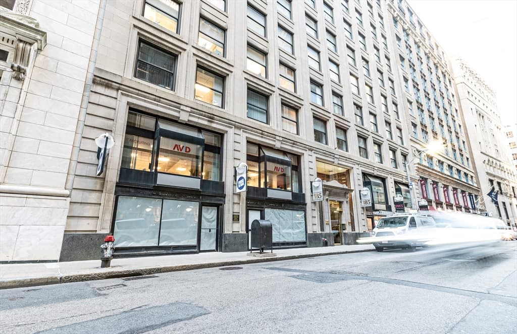 185 Devonshire #M100