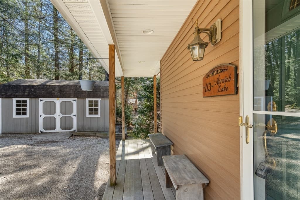 113 Norwich Lk photo 4