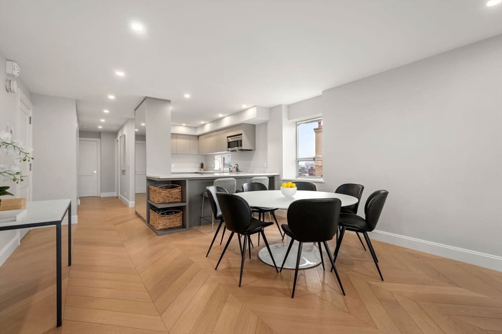 330 Beacon Street #81 photo 3