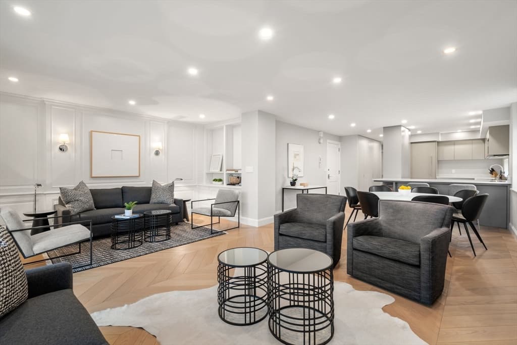 330 Beacon Street #81