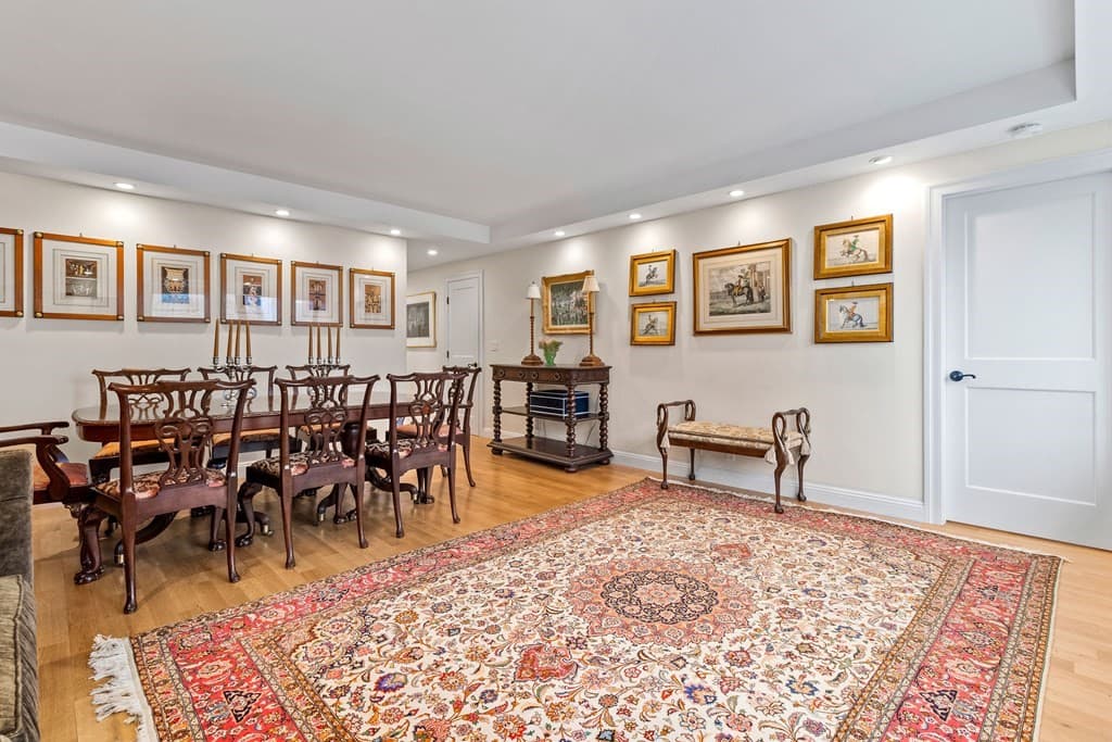 85 East India Row #9G photo 5