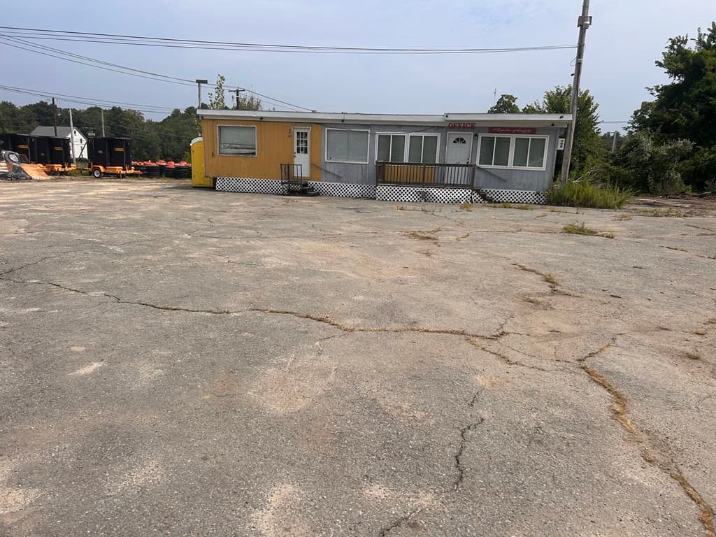 134 Southbridge Road photo 3