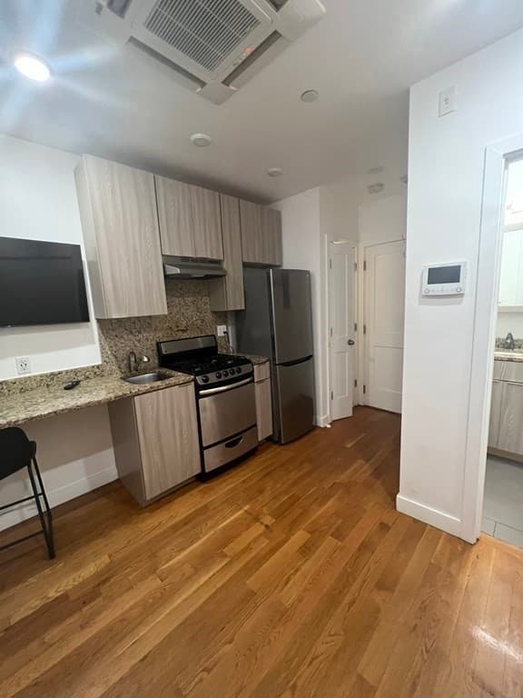 21 Fifth Street #3 photo 5