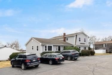 810 Wilbur Avenue photo 2
