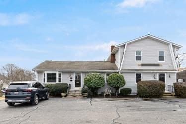 810 Wilbur Avenue photo 3