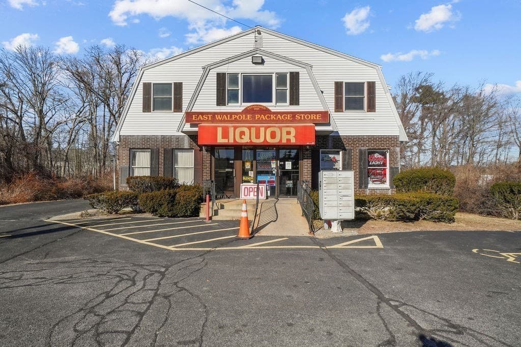 79 Route 1 photo 2