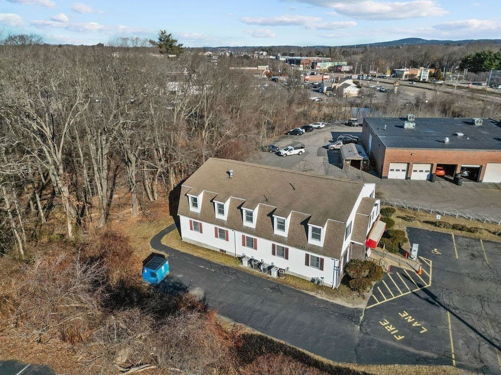 79 Route 1 photo 5