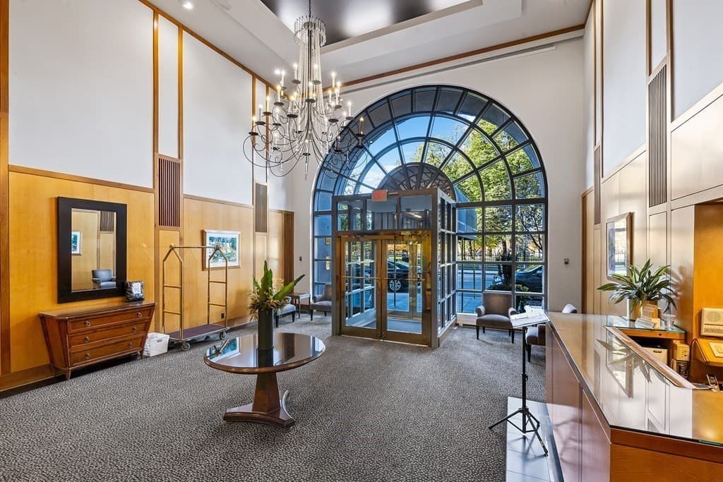 170 Tremont St #1501 photo 5