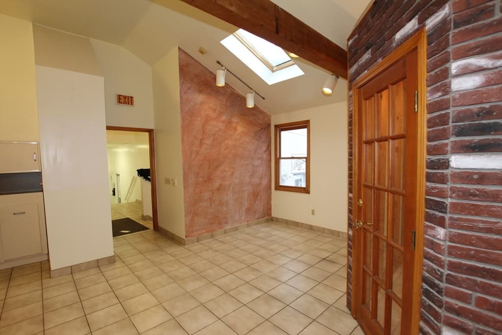 4 Richmond Avenue #3 photo 3