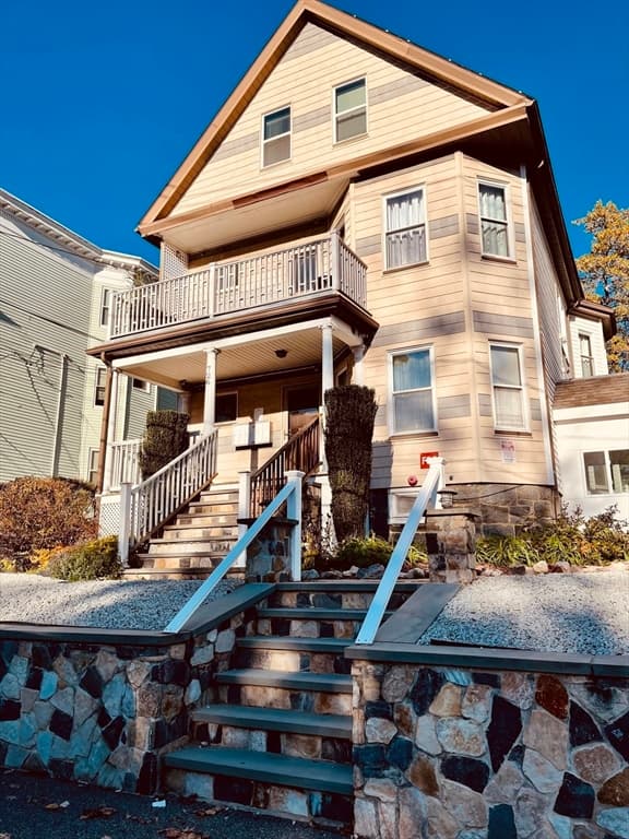 726 Metropolitan Ave #2 photo 3