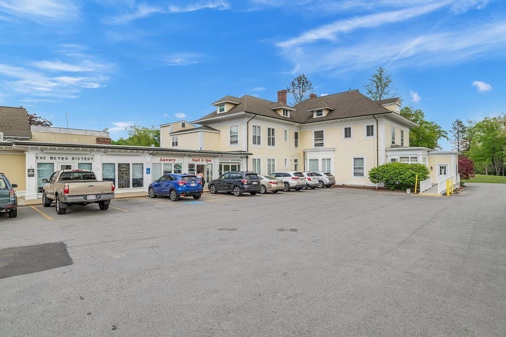176 Main St #330
