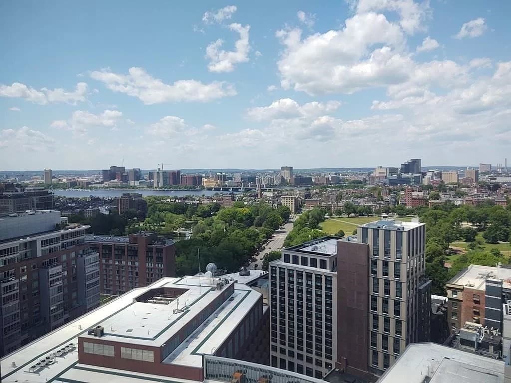 110 Stuart Street #26D photo 2