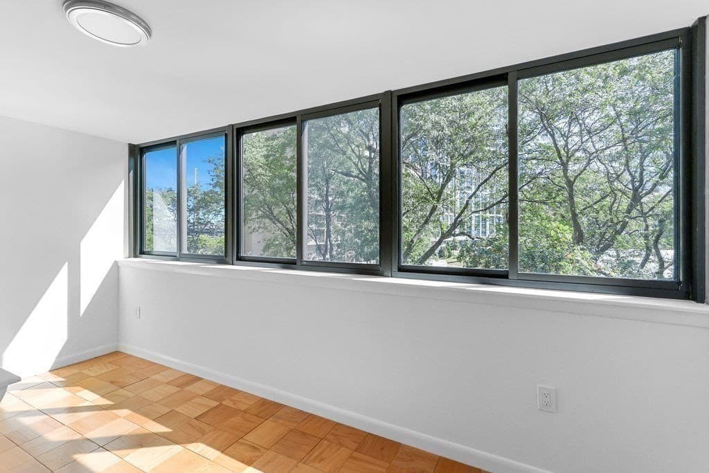 6 Whittier Pl #4M photo 3